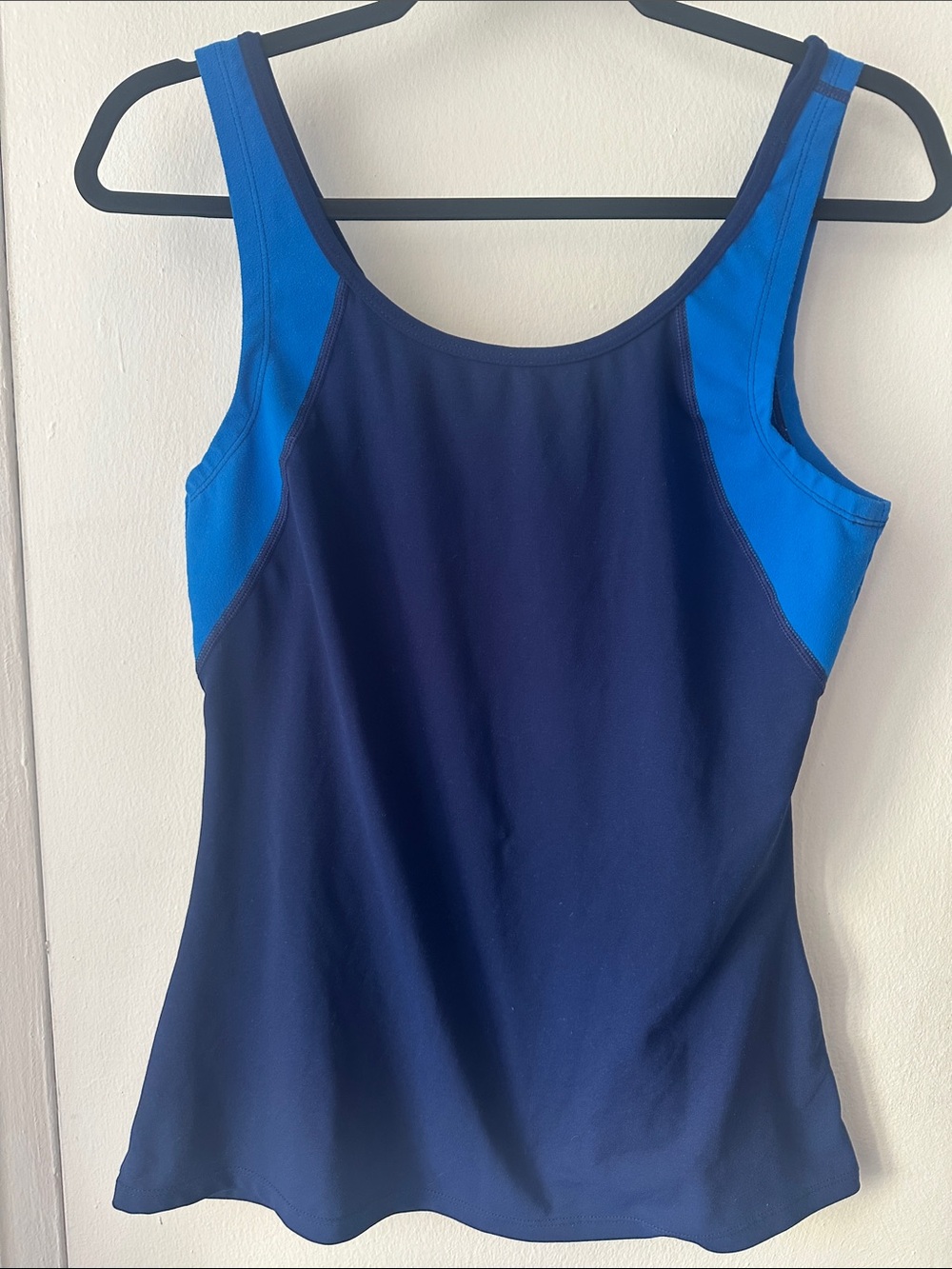 Fabletics Navy Blue Colorblock Tank Top sz M